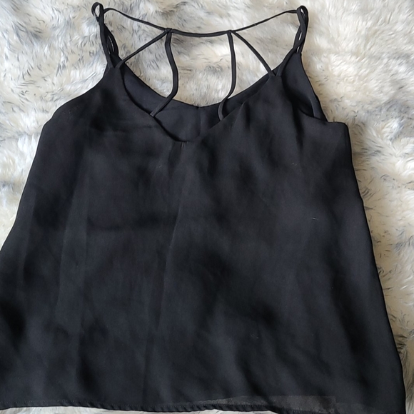 Black top - Picture 3 of 3